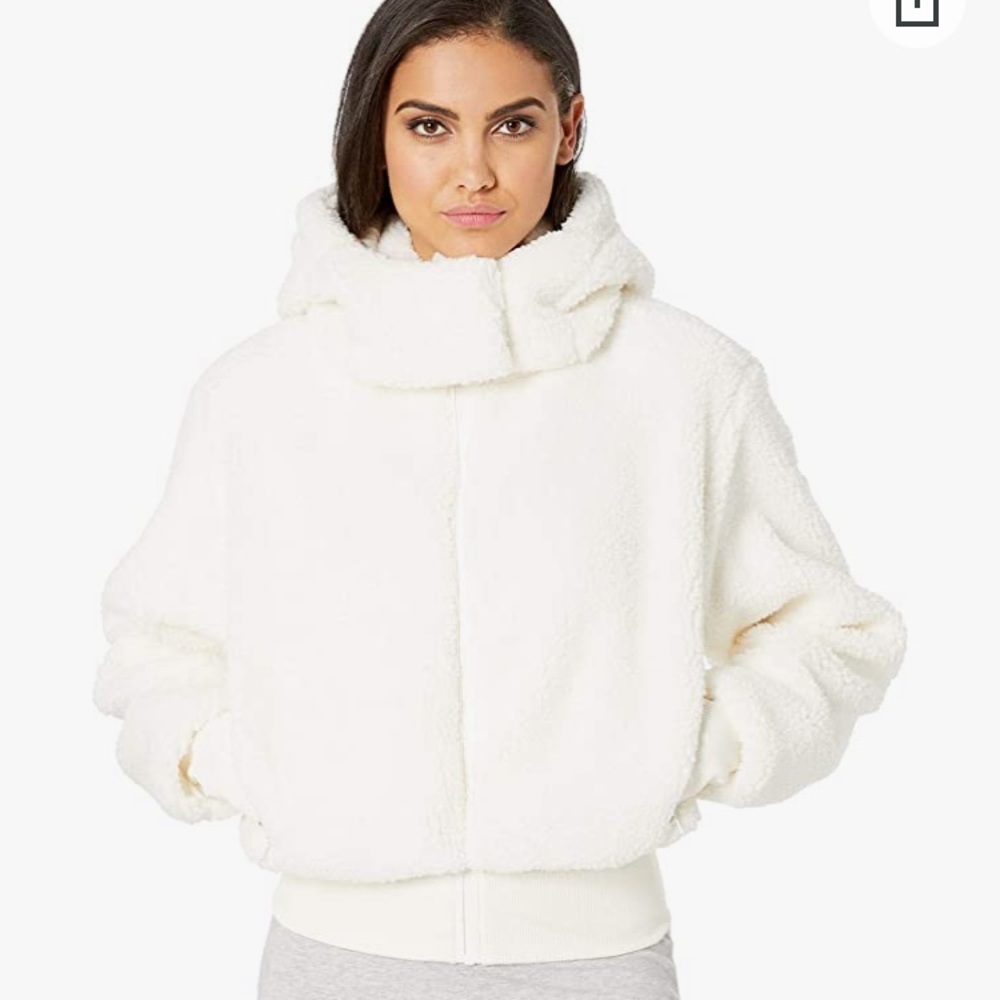 !SOLD! Alo yoga foxy Sherpa jacket PRISTINE